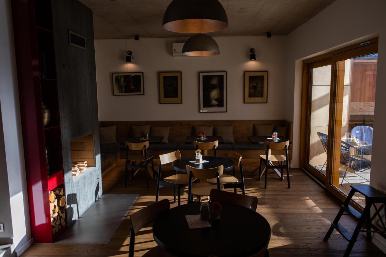 Vigeo Lounge B&B Coffee Bojnice Exteriör bild