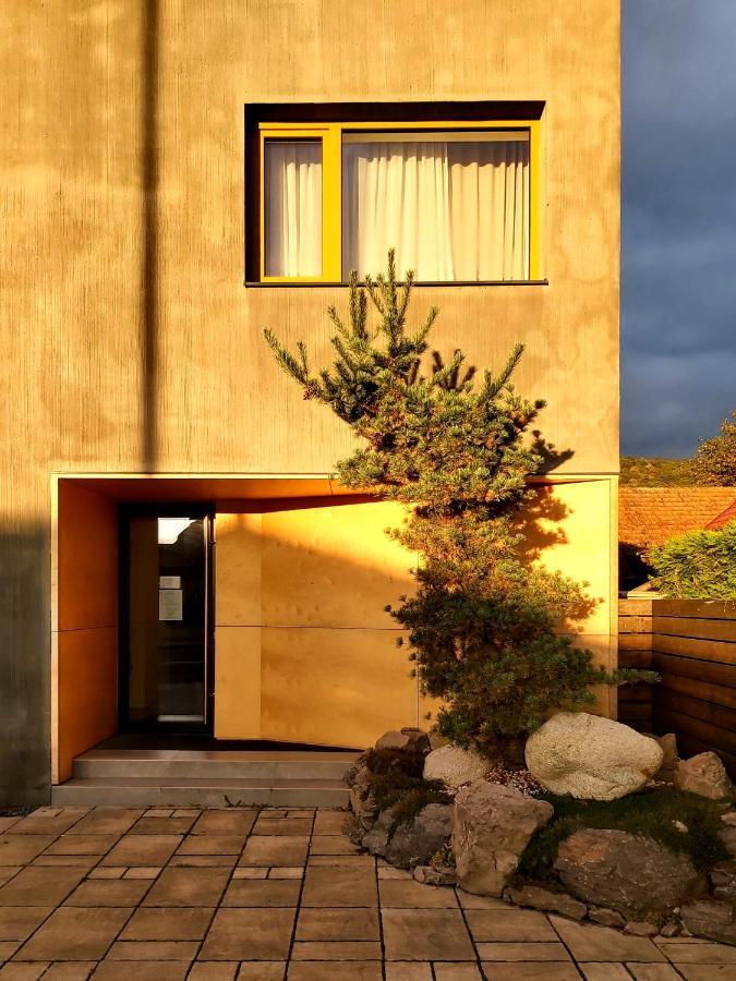 Vigeo Lounge B&B Coffee Bojnice Exteriör bild